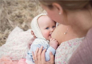 寶寶吃奶嗆到了怎么辦 寶寶吃奶嗆到急救措施