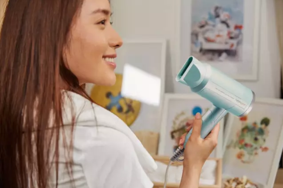 Lowra rouge遠紅外線無輻射吹風機給寶寶吹頭發怎么樣 Lowra rouge家用無輻射吹風機真的沒輻射嗎