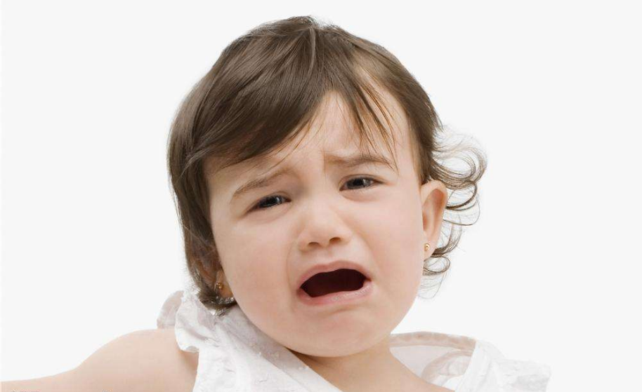 不給孩子買玩具他就哭怎么辦 怎么處理孩子在外面鬧脾氣的情況