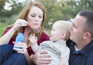 兩歲的孩子如何教育和照顧 怎么和兩歲寶寶相處 兩歲的孩子如何教育和照顧 怎么和兩歲寶寶相處