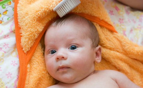 寶寶滿月都要剃胎毛嗎 小孩子為什么要剃胎毛