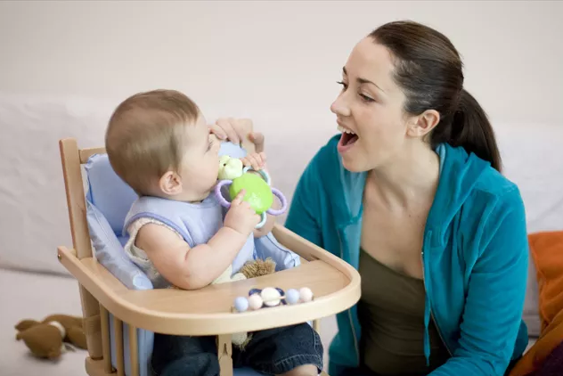 孩子說話詞不達意的時候怎么改善 孩子說話表達有問題怎么改2018