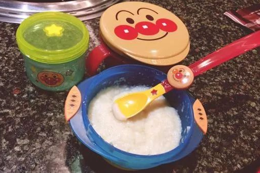 寶寶的第一口輔食吃什么好2018 寶寶的第一口輔食吃什么好2018