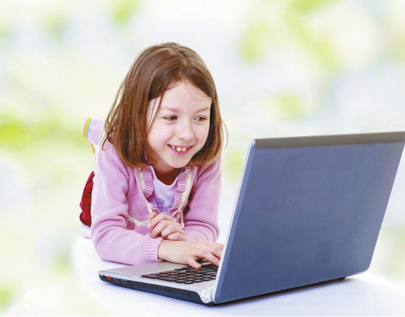 孩子使用電子產品好不好 該不該讓下孩子過早接觸網絡科技 孩子使用電子產品好不好 該不該讓下孩子過早接觸網絡科技