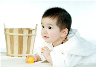 小孩夏天出汗臉上過敏怎么回事 寶寶汗?jié)n過敏如何護理 小孩夏天出汗臉上過敏怎么回事 寶寶汗?jié)n過敏如何護理