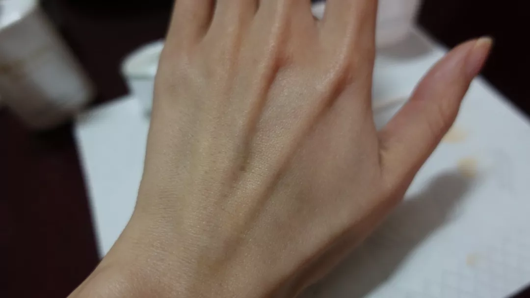 CPB光透白隔離乳真假對比 CPB光透白隔離乳真假鑒別方法2018