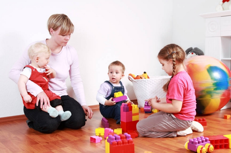 生了小孩后你是當職場媽媽還是全職媽媽 生了小孩后你是當職場媽媽還是全職媽媽