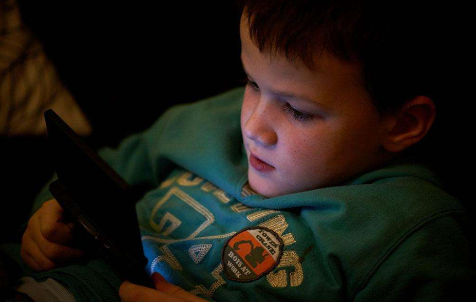 孩子沉迷游戲怎么辦 怎樣斷掉孩子的游戲癮2018 孩子沉迷游戲怎么辦 怎樣斷掉孩子的游戲癮2018