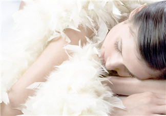 經(jīng)常痛經(jīng)按摩哪些穴位 怎么推拿按摩遠(yuǎn)離痛經(jīng) 經(jīng)常痛經(jīng)按摩哪些穴位 怎么推拿按摩遠(yuǎn)離痛經(jīng)