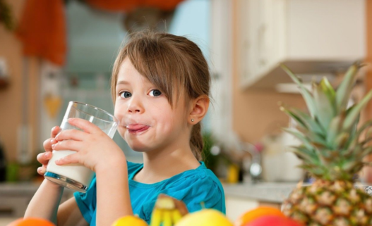 2018夏天應該喝什么樣溫度的水 夏季怎么喝水最補水 2018夏天應該喝什么樣溫度的水 夏季怎么喝水最補水