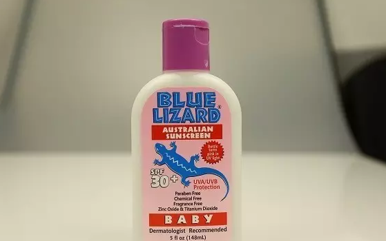 寶寶能用藍蜥蜴防曬霜嗎 藍蜥蜴物理防曬霜成分安全嗎