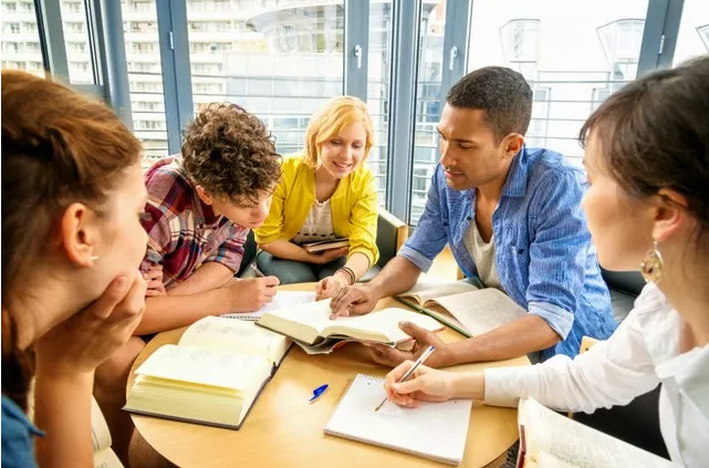孩子幾歲出國留學比較好 孩子出國留學最佳時間2018 孩子幾歲出國留學比較好 孩子出國留學最佳時間2018