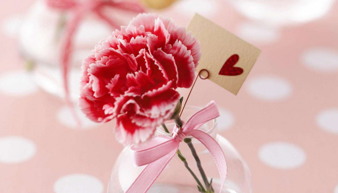 母親節思念母親心情說說 2018兒在千里母在家心情句子朋友圈