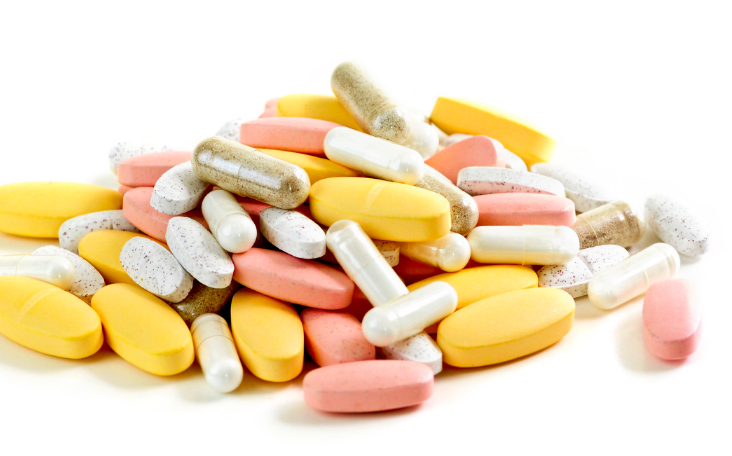 蕁麻疹不吃藥可以自己好嗎 起蕁麻疹用什么藥好