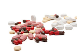 蕁麻疹不吃藥可以自己好嗎 起蕁麻疹用什么藥好