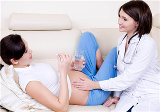 孕期尿檢含有蛋白質怎么回事 孕期尿液中含有蛋白質意味著什么 孕期尿檢含有蛋白質怎么回事 孕期尿液中含有蛋白質意味著什么