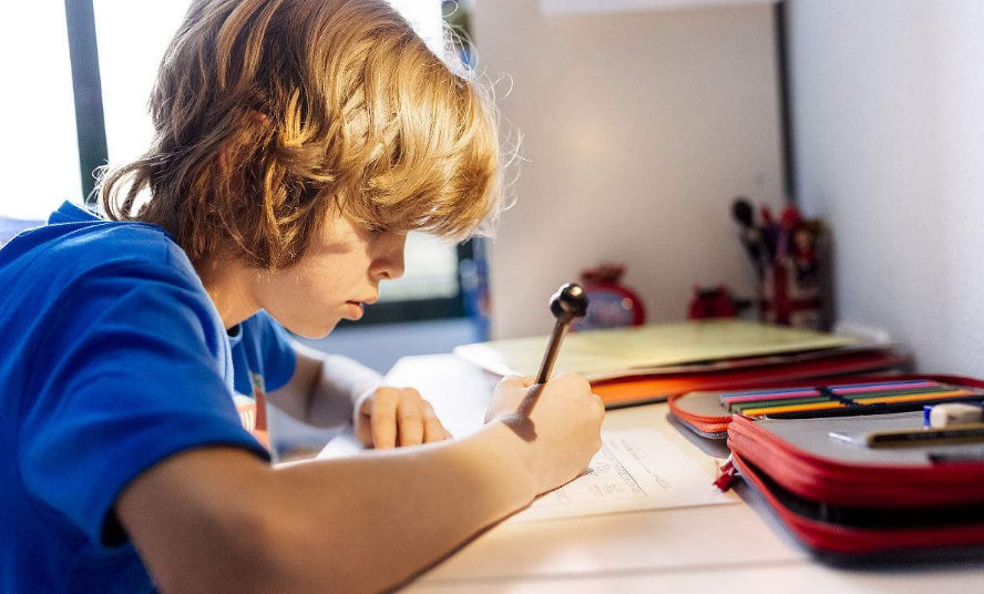 孩子做作業慢怎么幫他提速 孩子做作業慢怎么監督他比較好