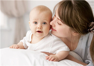 單親媽媽帶孩子的心情說說 一個人帶孩子辛苦的句子感慨