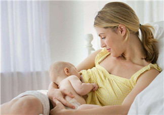 為什么寶寶吃奶總是咬乳頭 寶寶吃奶的時候咬奶頭怎么辦 為什么寶寶吃奶總是咬乳頭 寶寶吃奶的時候咬奶頭怎么辦