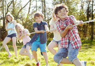 一轉(zhuǎn)眼孩子長(zhǎng)大了的說說心情 轉(zhuǎn)眼孩子長(zhǎng)大了媽媽的感慨句子短語