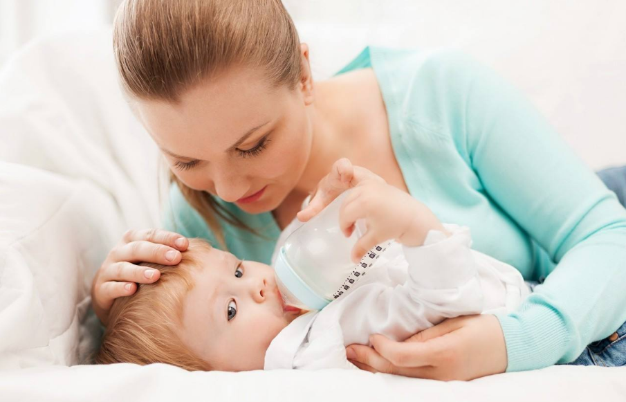 產(chǎn)后寶寶應(yīng)該住嬰兒房嗎 產(chǎn)后母嬰同室好不好