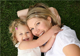 孩子過度依賴父母怎么辦 為什么孩子愛依賴父母呢