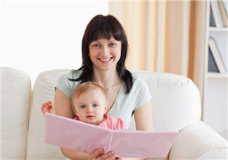 哪些益智產(chǎn)品適合培養(yǎng)孩子的閱讀能力 怎么利用益智玩具增進寶寶的閱讀興趣