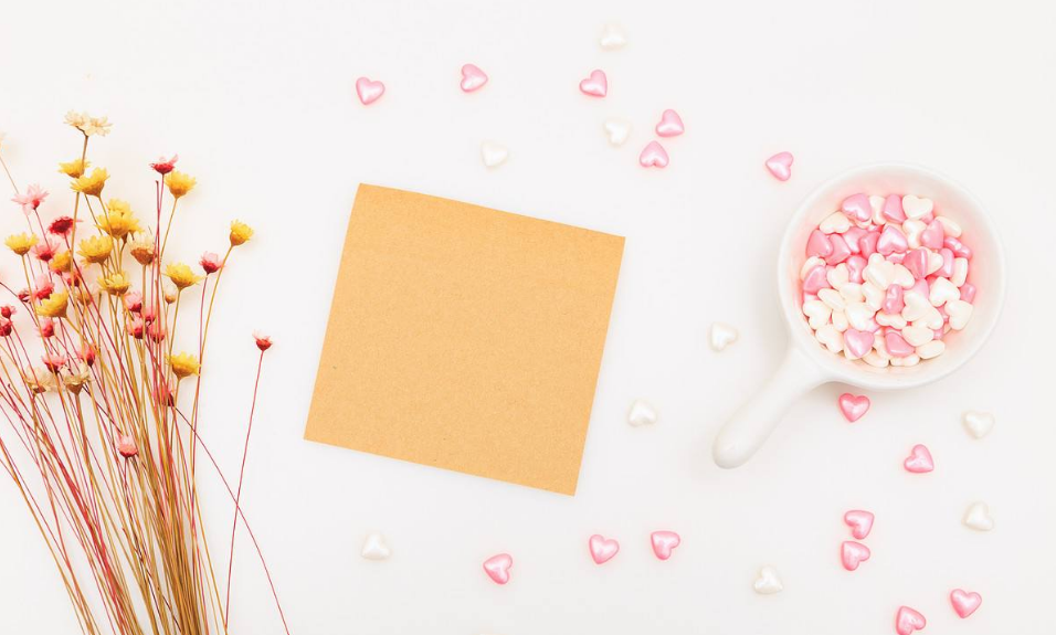 2018收到女朋友的禮物心情說說 520收到老婆禮物驚喜的句子朋友圈 2018收到女朋友的禮物心情說說 520收到老婆禮物驚喜的句子朋友圈