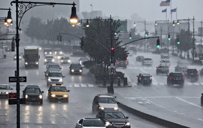 下大雨的心情經典句子  下雨心情說說感悟生活短語