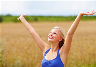 狐臭穿什么面料的衣服 狐臭夏天穿衣服技巧2018