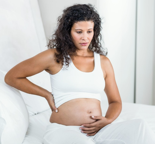 懷孕中期腰疼是怎么回事 懷孕中期腰酸是缺鈣嗎 懷孕中期腰疼是怎么回事 懷孕中期腰酸是缺鈣嗎