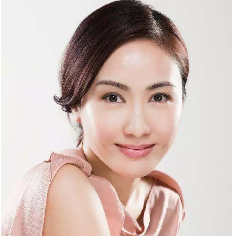 哪些明星堅持母乳喂養 米蘭達可兒母乳喂養有哪些好處