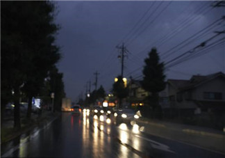 深夜下雨睡不著的句子圖片 下雨的夜晚睡不著感慨說說朋友圈 深夜下雨睡不著的句子圖片 下雨的夜晚睡不著感慨說說朋友圈