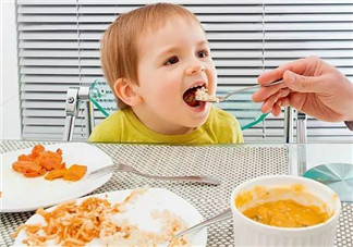 孩子吃鹽過多會怎么樣 孩子鹽吃多了危害大 孩子吃鹽過多會怎么樣 孩子鹽吃多了危害大