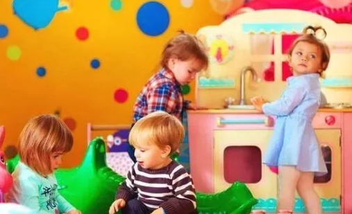 幼兒園選公立還是私立 上公立幼兒園好還是上私立幼兒園好 幼兒園選公立還是私立 上公立幼兒園好還是上私立幼兒園好