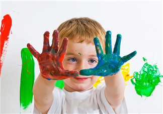 曬孩子去幼兒園照片心情說說 分享孩子上學照片的配字句子朋友圈2018