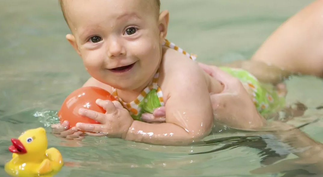 帶孩子玩水有什么好處 孩子玩水好處分析2018 帶孩子玩水有什么好處 孩子玩水好處分析2018