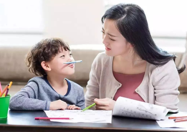 如何改掉孩子磨蹭性格 孩子寫作業磨蹭小妙招 如何改掉孩子磨蹭性格 孩子寫作業磨蹭小妙招