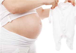 孕晚期感覺心慌是怎么回事 孕婦胸悶心慌的原因 孕晚期感覺心慌是怎么回事 孕婦胸悶心慌的原因