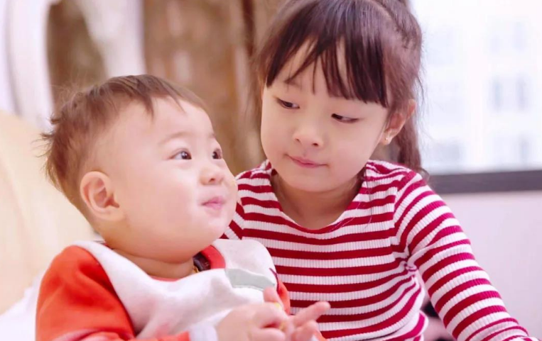大寶二寶年齡相差多少比較好 大寶二寶相差是不是越小越好