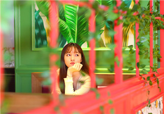 夏天開空調(diào)的心情說說 關(guān)于開著空調(diào)的經(jīng)典句子短語