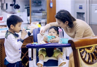 媽媽是超人安迪弟弟萌娃上線 安迪照顧弟弟安麟哥哥力MAX 媽媽是超人安迪弟弟萌娃上線 安迪照顧弟弟安麟哥哥力MAX