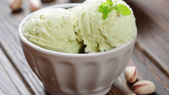 吃到冰淇淋后表達心情好的句子 夏季吃冰淇淋心情好的說說朋友圈2018 吃到冰淇淋后表達心情好的句子 夏季吃冰淇淋心情好的說說朋友圈2018