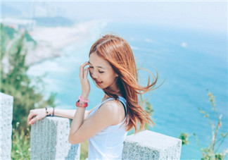 夏天皮膚曬紅了很疼怎么辦 夏季皮膚曬傷護理攻略指南