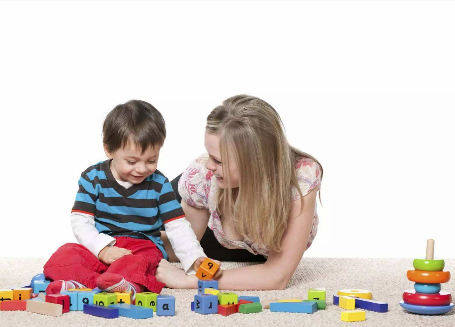 如何讓孩子在玩中學 哪些玩具能和孩子一起玩并學習