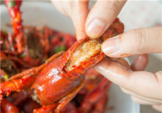 三斤小龍蝦致過敏休克怎么回事 哪些人不能吃小龍蝦