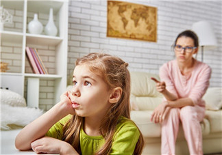 沒(méi)人看孩子的心酸說(shuō)說(shuō)心情 媽媽帶孩子不容易感慨句子 沒(méi)人看孩子的心酸說(shuō)說(shuō)心情 媽媽帶孩子不容易感慨句子