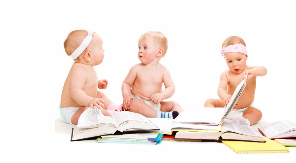 親子共讀從寶寶多大開始 如何挑選不同階段的書籍 親子共讀從寶寶多大開始 如何挑選不同階段的書籍