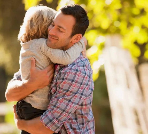 怎么和叛逆期孩子進行溝通 不同年齡的孩子要有不同的溝通方式