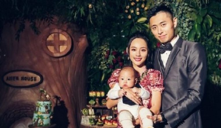 張嘉倪兒子名字怎么來的 張嘉倪兒子為什么叫小OK